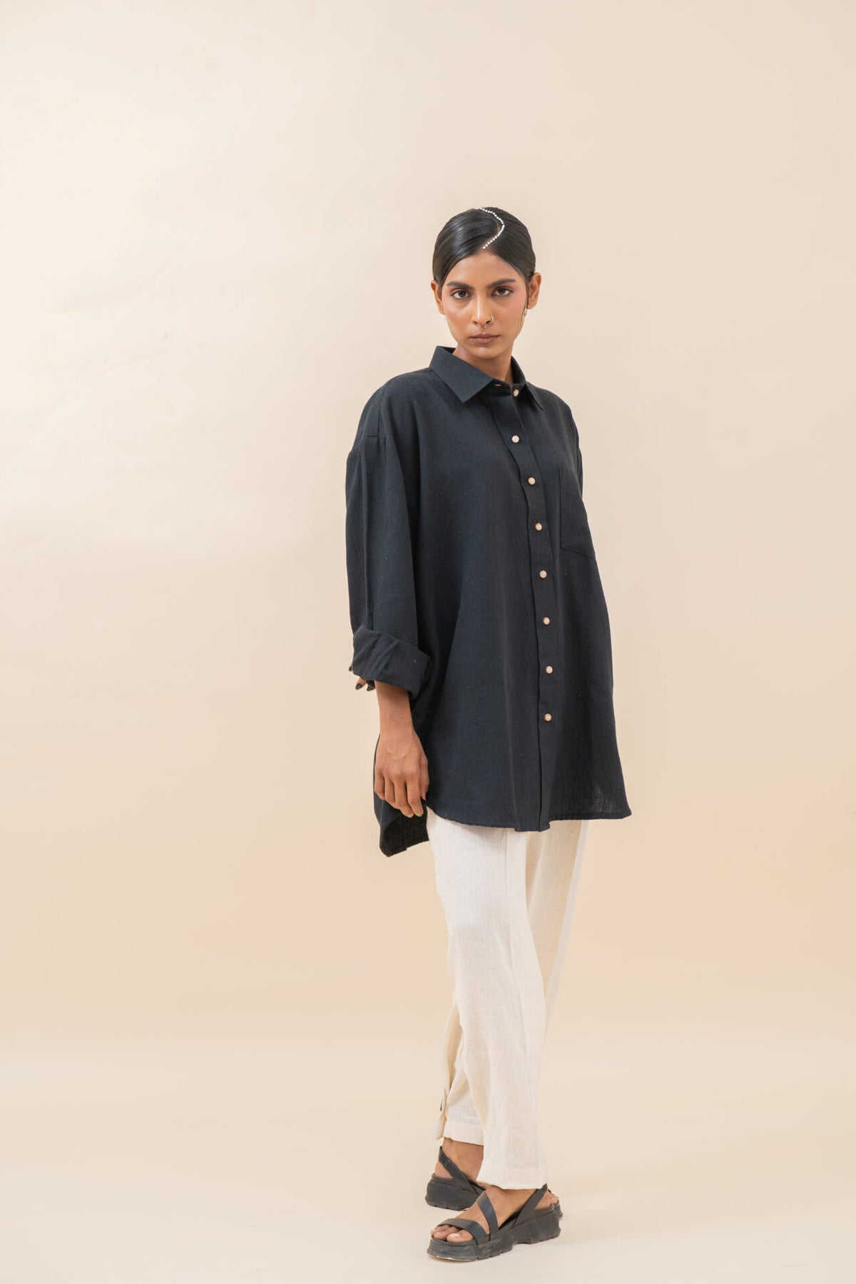 Box Pleat Relexed Shirt | Black