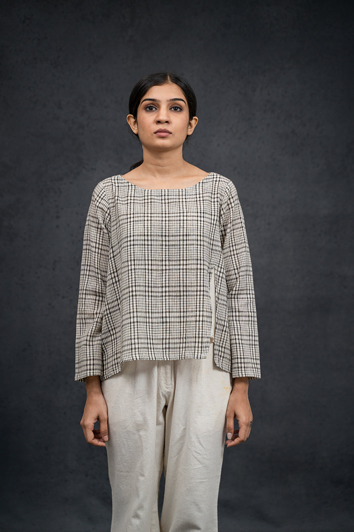 Handwoven Kala Cotton Natural Dyed Round Neck Top