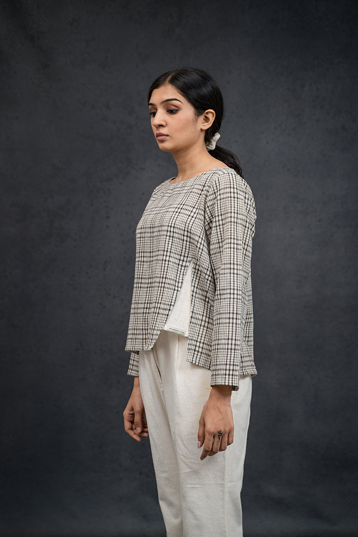Handwoven Kala Cotton Natural Dyed Round Neck Top