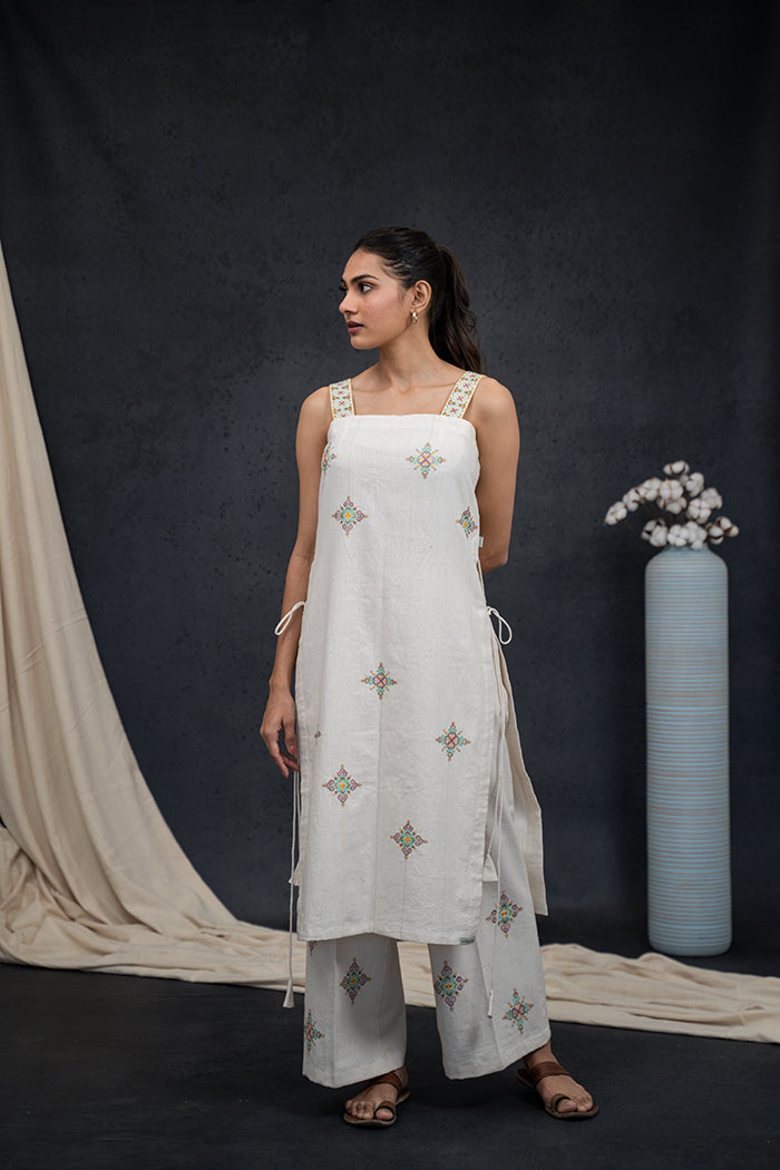 Handwoven Kala Cotton Square Neck Soof Embroidery Co-ord Set