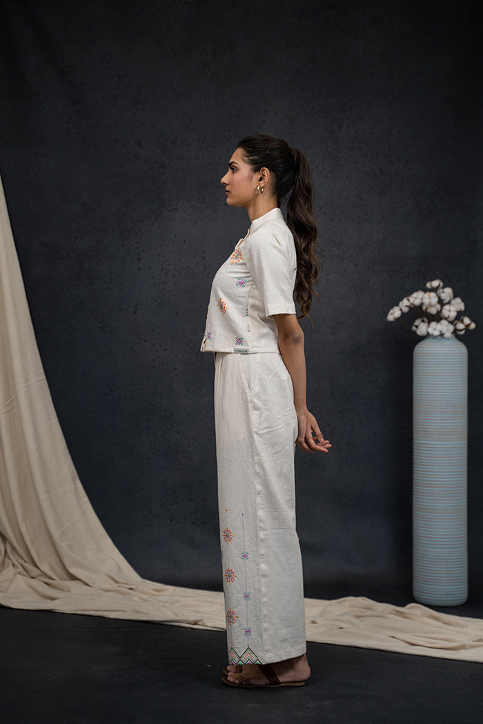 Handwoven Kala Cotton Van Collar Soof Embroidery Co-ord Set