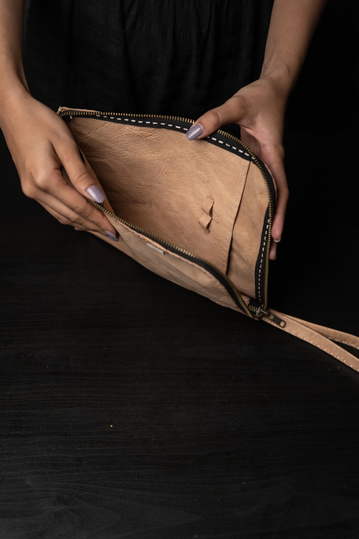 Natural Leather Handmade I-pad | Zipped Pouch