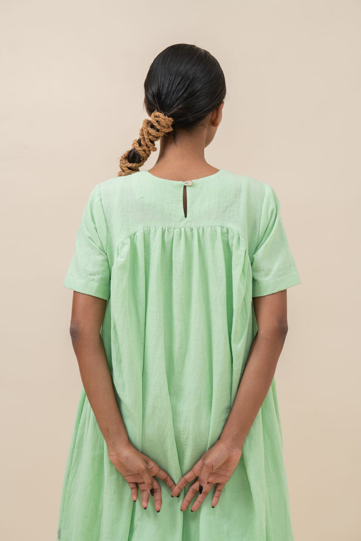 Relexed Gathered Midi Dress | Pista Green